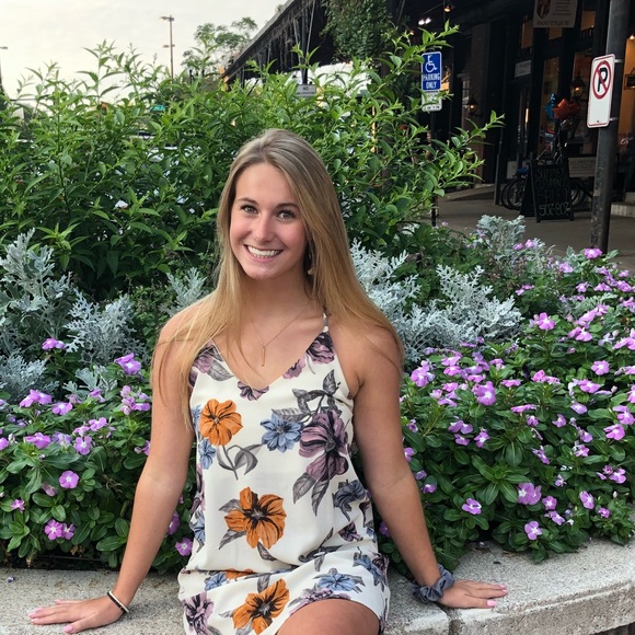 Meet your Posher, Abby - Picture 1 of 1